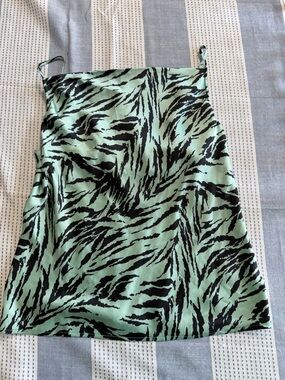 WAYF Cowl Neck Cami- Mint Tiger